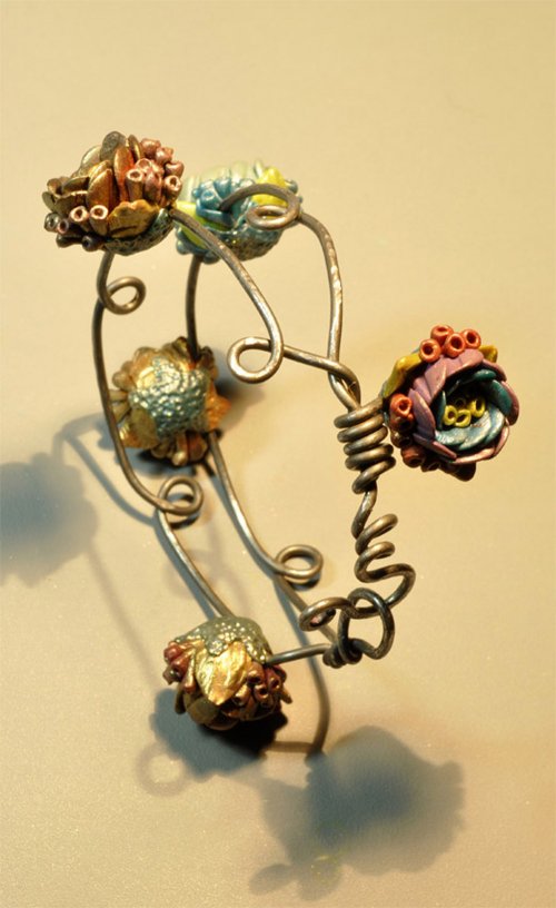 Barbara Briggs's Climbing Roses Bangle - Bake the flowers, Contemporary Wire Jewelry, Loops, Wire Loop, Wrapped Wire Loop, Spirals, Wire Spiral, Spiral Wire Wrap, bake the bangle